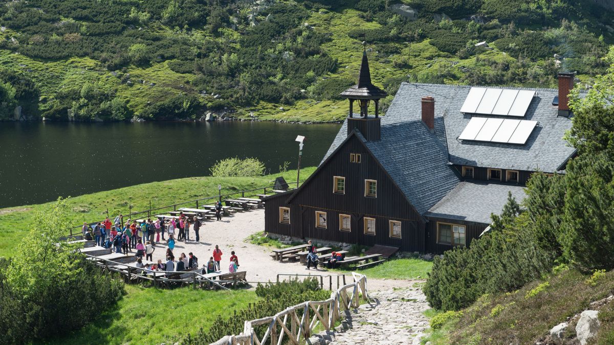 Zarząd PTTK się nie ugiął. Siemaszkowie nie będą już prowadzić schroniska "Samotnia"