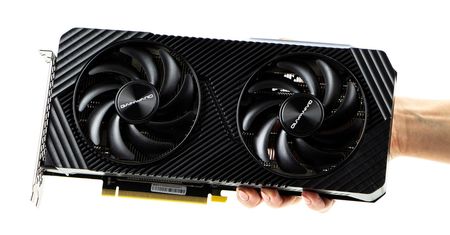 Nvidia obniża cenę starszej karty graficznej. Teraz będzie hitem?
