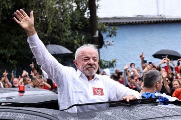 Od pucybuta do czwartej kadencji. Lula znów prezydentem Brazylii