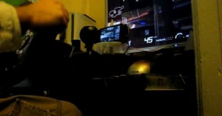 Zagraj w GT PSP z kierownicą i monitorem!
