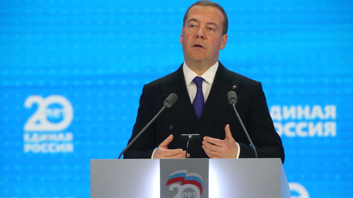 United Russia Holds Party Congress
MOSCOW, RUSSIA - DECEMBER,4 (RUSSIA OUT): The United Russia Party Leader Dmitry Medvedev speeches during the Congress of The United Russia Party, on December,4,2021, in Moscow, Russia. Members of Kremlin-backed party, marking its 20th anniversary, gathered in Moscow for a party congress despite the rise of the coronavirus pandemic. (Photo by Mikhail Svetlov/Getty Images)
Mikhail Svetlov