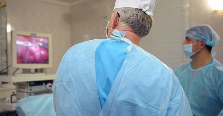 Zwiększa ryzyko raka jelita. Onkolog odradza konsumpcji