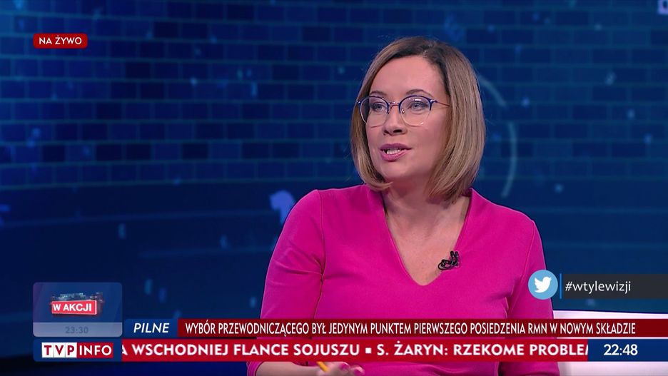 Prezenterzy "W tyle wizji" drwili z "Faktu", choć ich stacja robiła to samo