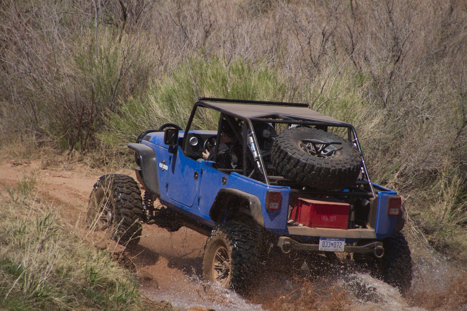 Jeep-Wrangler-Blue-Crush-mopar