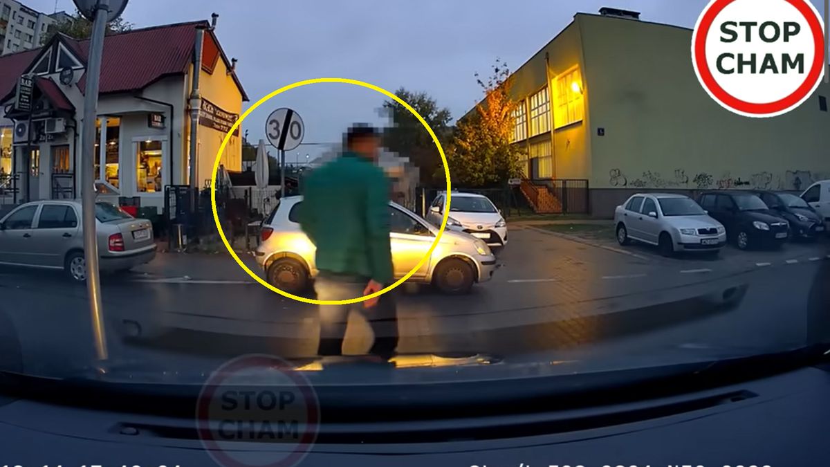 Pan z bmw chciał zaparkować na wolnym miejscu, jednak uprzedził go inny kierowca. Doszło do konfrontacji  