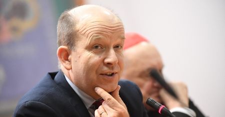 Minister Zdrowia ogranicza wydatki na RATOWANIE CIĘŻARNYCH! O ponad 40 procent!