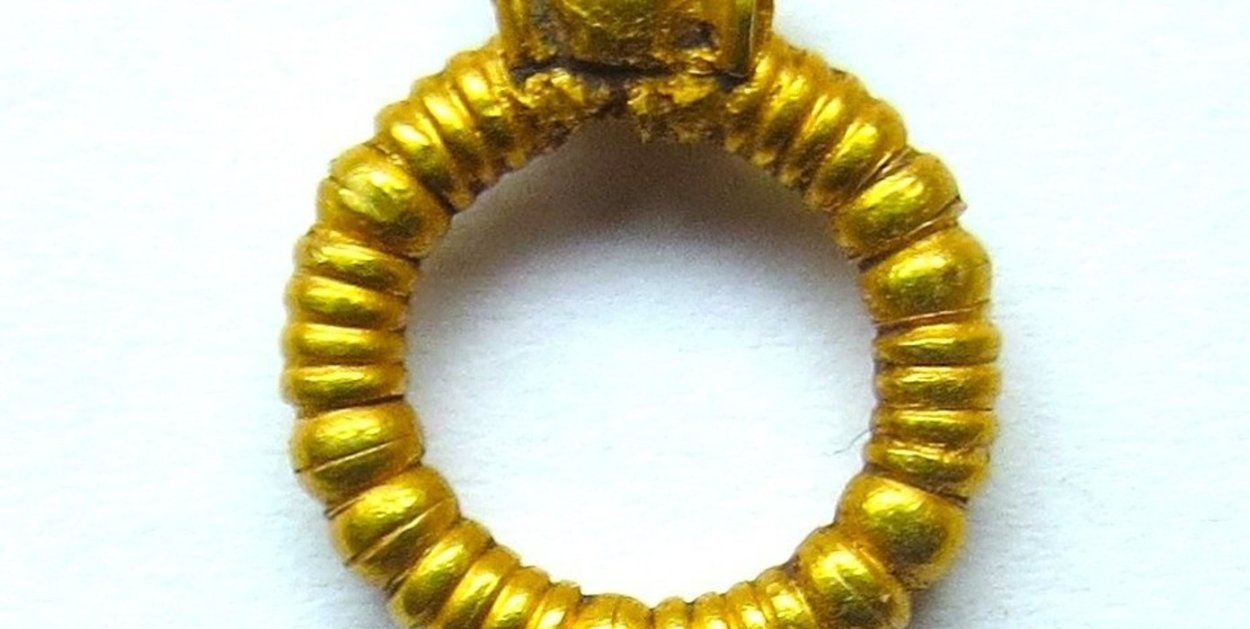 Sandomierz: Tajemnicza zawieszka z V wieku znaleziona na terenie gminy