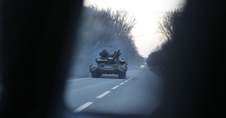 Błaszczak: Konwój z amunicją dotarł do Ukrainy