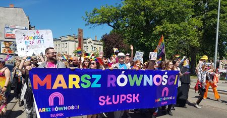 Zaskakujące słowa księdza. Poszedł na marsz równości