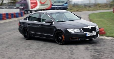 Szara mysz? Nie taka szara – Rothe Superb 3.2 V6 Turbo (2011)