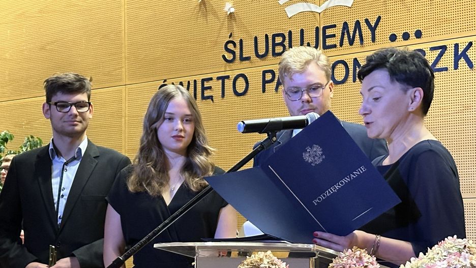 Za pracę podziękowano ustępującemu samorządowi szkolnemu ZSP Kleszczów