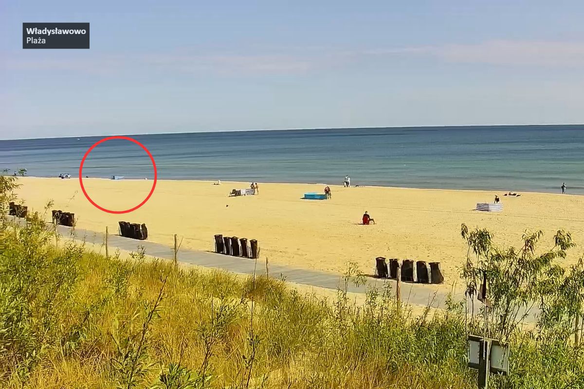 Była godz. 9:10. Ujęcie z plaży we Władysławowie
