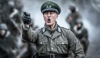 Pierwszy odcinek opowie o Polsce. "Tom Hanks: II wojna światowa"