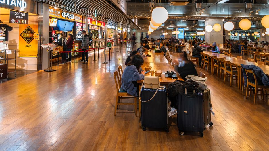 Mężczyzna zadławił się jedzeniem (zdjęcie ilustracyjne)