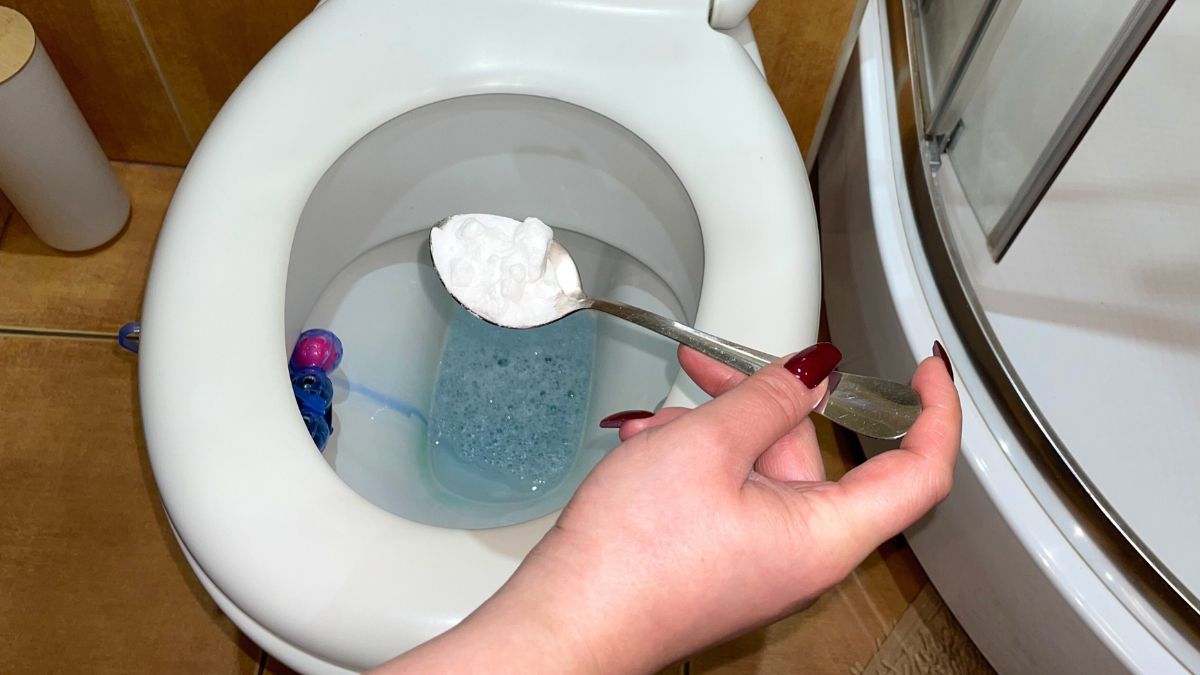 Brzydki zapach z toalety zniknie szybciej niż się pojawił