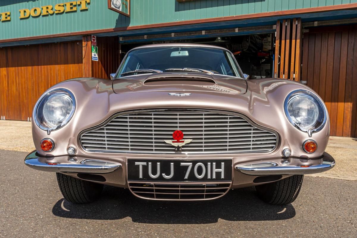 Aston Martin DB6 Mk2 Vantage z 1970 r.
