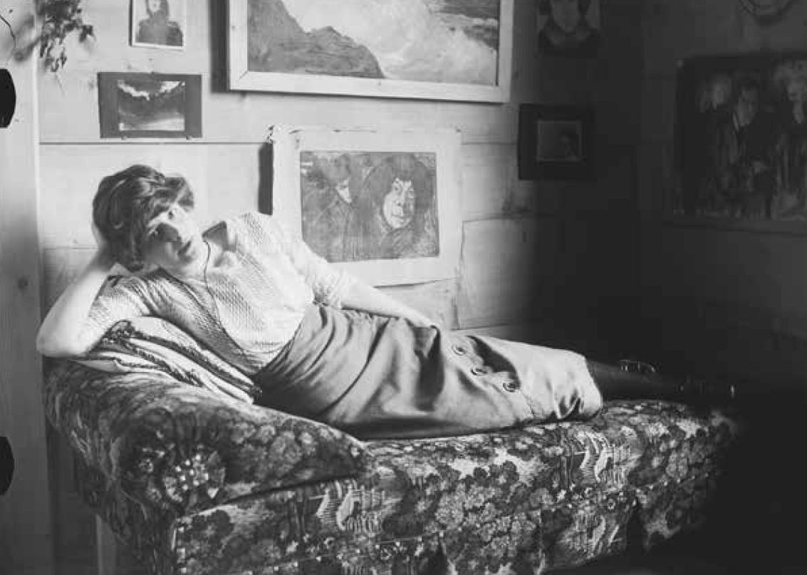 Jadwiga Janczewska na tle Kompozycji, Pensjonat Nosal, ok. 1913.