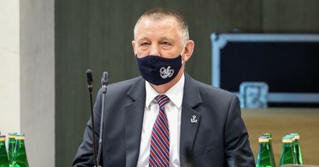 Marian Banaś zawiadamia prokuraturę. Zarzuca wiceministrowi zniesławienie