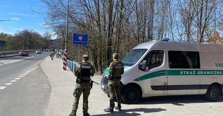Zawieszenie prawa do azylu. MSWiA nie wyłączy przejść granicznych