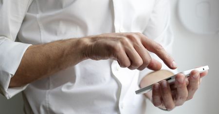 Jaki smartfon kupić na prezent świąteczny 2025?