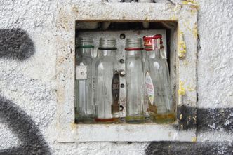 "Małpki" trafią do systemu kaucyjnego? Ministerstwo odpowiada