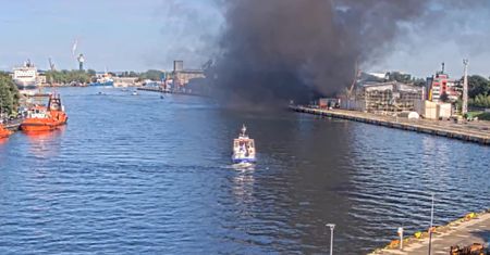 Duży pożar w Gdańsku. "Sytuacja nie jest opanowana"