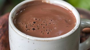 W dzieciństwie pił niemal każdy. Dziś wiemy, że ma ogromny wpływ na mózg i serce