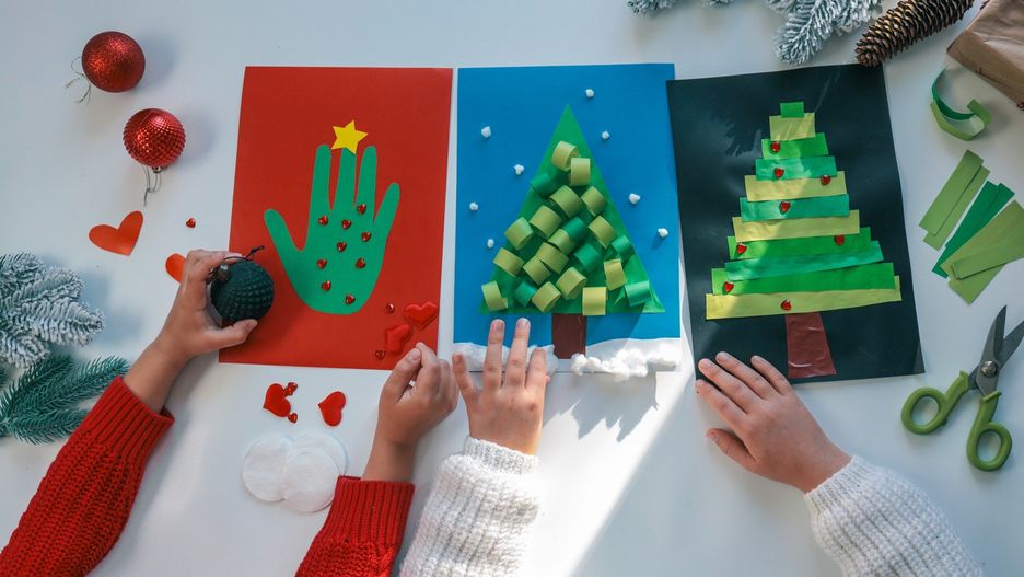 Children&#39;s craft Christmas idea, children doing creative work