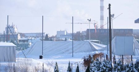 Zawalił się dach hali pneumatycznej nad boiskiem treningowym Lubelskiej Akademii Futbolu