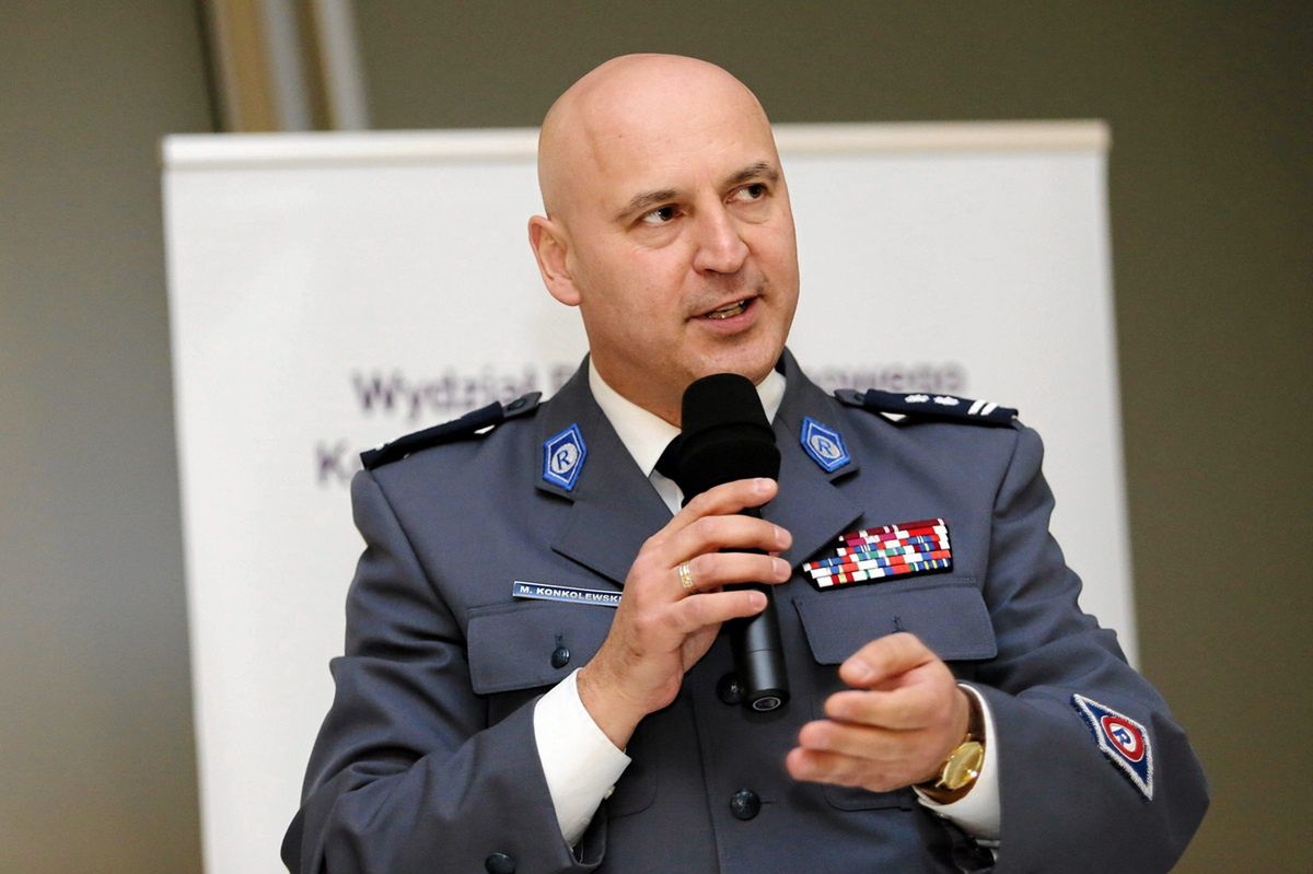 "To działa". Były policjant zawsze robi ten gest na przejściu dla pieszych