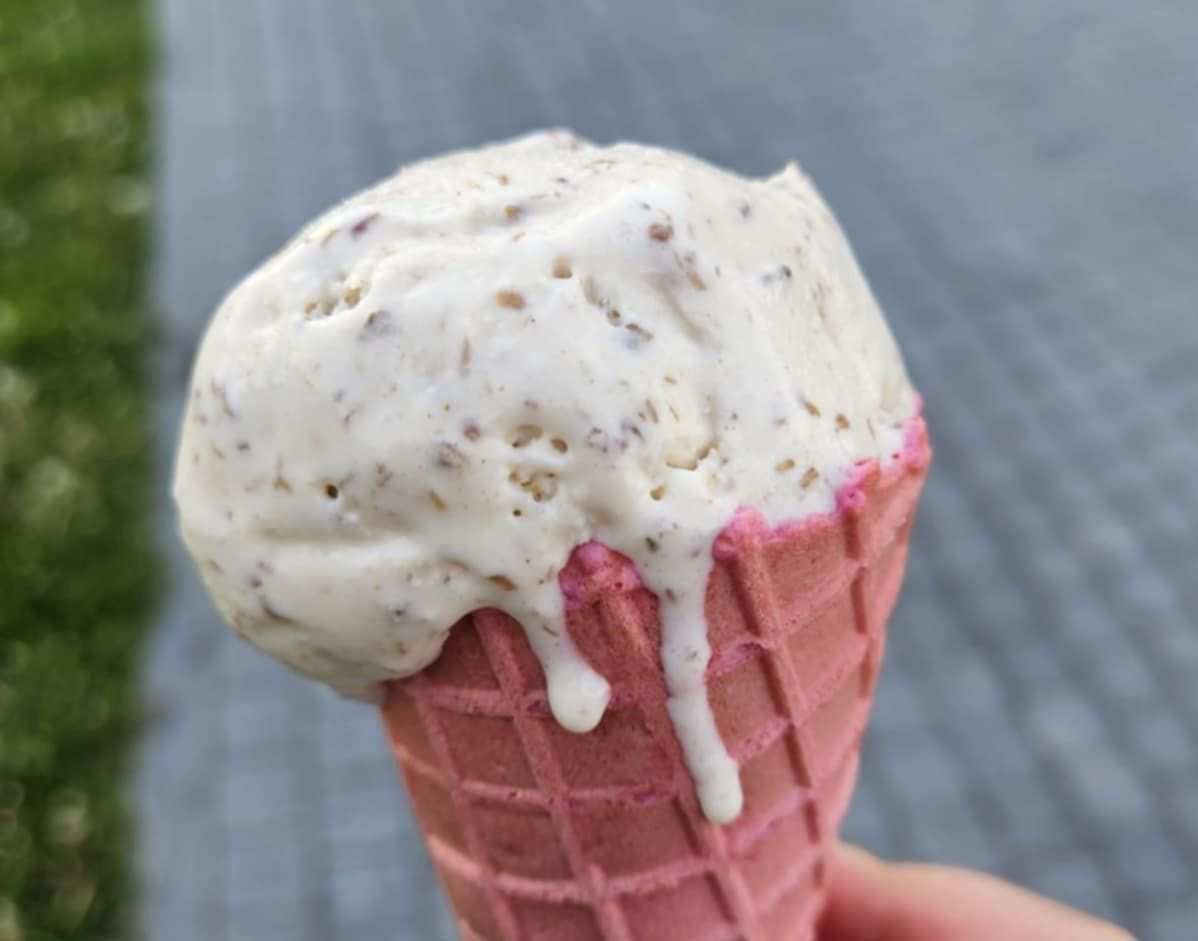 Lody o smaku kebaba mają w sobie kawałki mięsa i dużo wyrazistych przypraw 