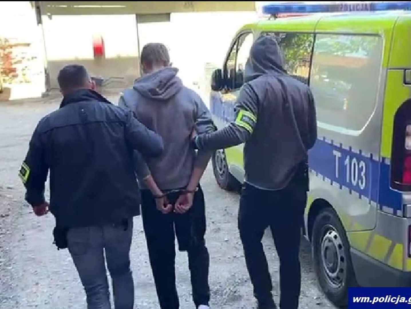 19-latek sprawca brutalnego rozboju. Pobił znajomego na ulicy, został tymczasowo aresztowany