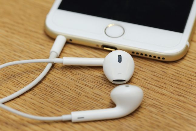 iPhone 6 i słuchawki