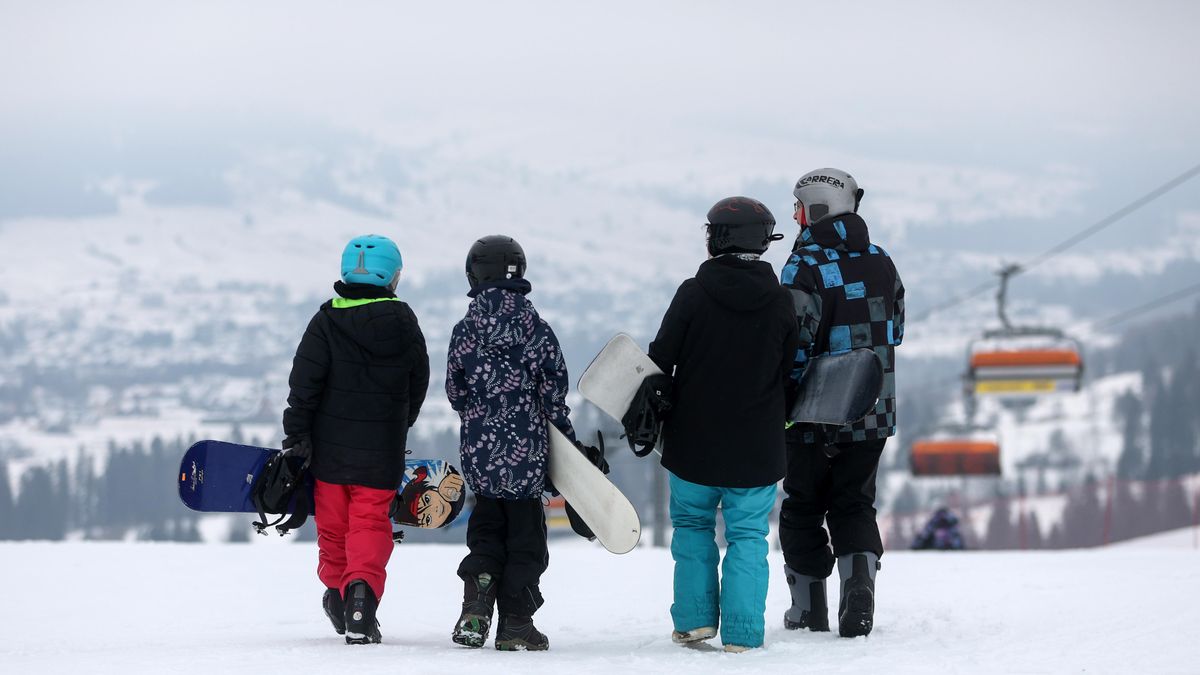 Grzegorz Momot
dzieci, ferie, narciarski, snowboard, stok, wypoczynek, zima, zimowe