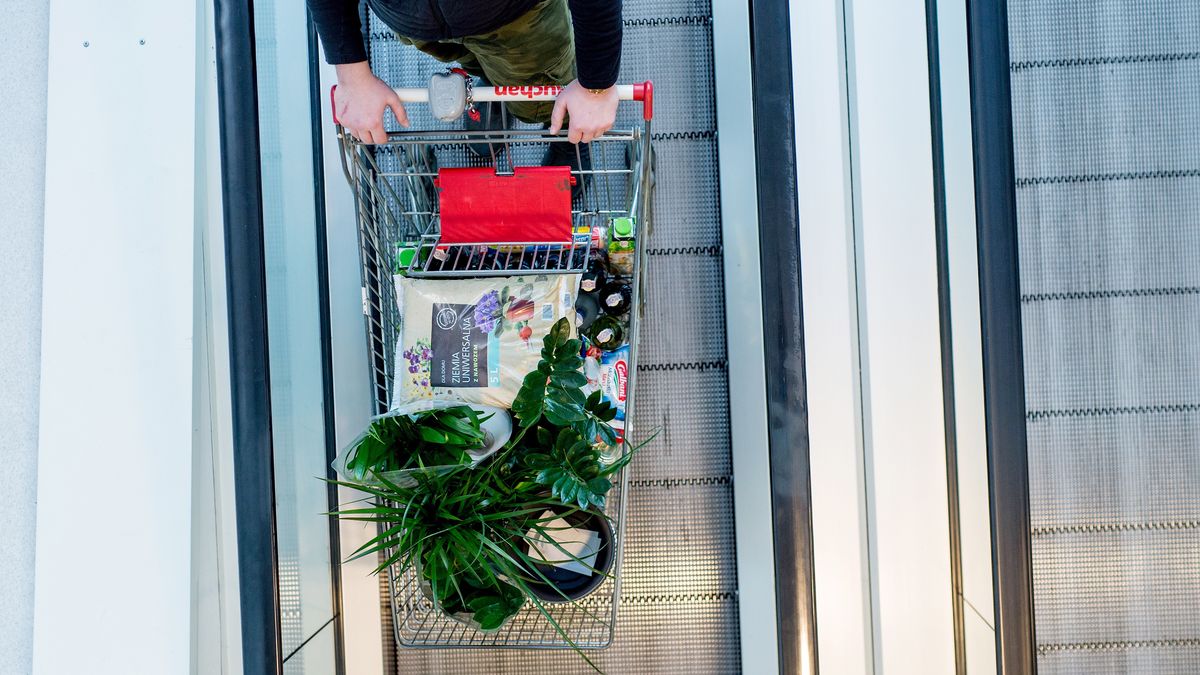 Kaucja na szklane butelki może być rozszerzona na więcej produktów.