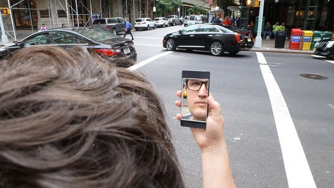 NoPhone na Kickstarterze. Na krytyce nowych technologii można zarobić - naiwniaków nie brakuje 1