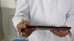 Pole magnetyczne - co to jest, jakie schorzenia leczy się przy użyciu pola magnetycznego, przeciwwskazania, jak się przygotować do zabiegu?