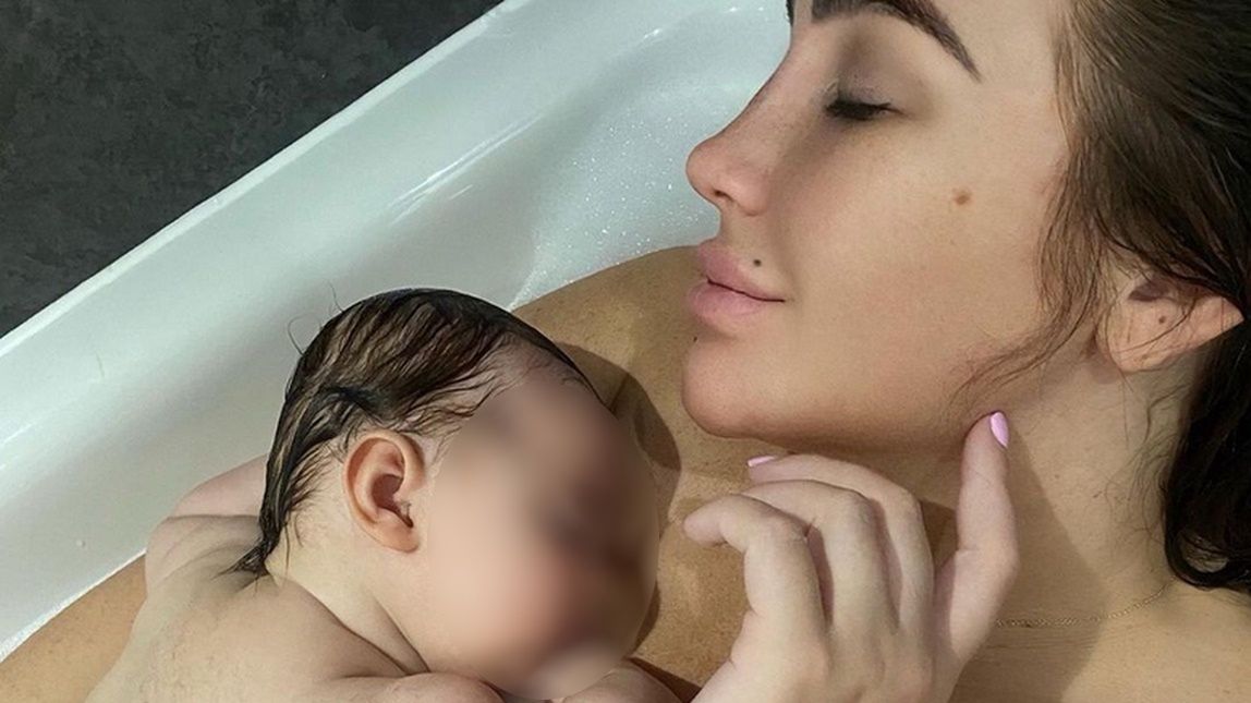 Lauren Goodger z dzieckiem. Zdjęcie ilustracyjne.