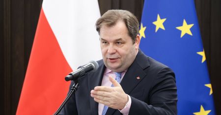 "Nie wygłupiajmy się, że nie możemy mówić: paczkomat". Prezes Poczty Polskiej o rywalizacji z InPostem