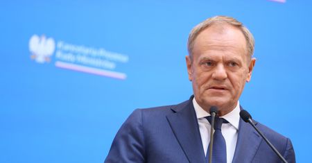 Mieli zwalniać, a zatrudniają. To był jeden z konkretów Tuska