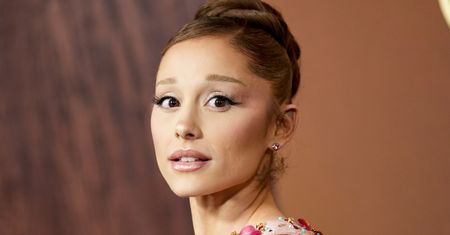 Ariana Grande ma COVID-19. Zrezygnowała z trasy