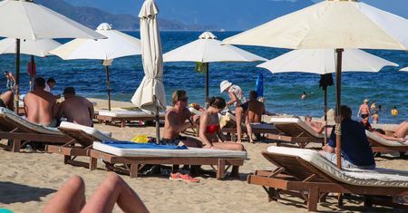 Roi się tam od Rosjan. Po sankcjach upodobali sobie kolejną wyspę