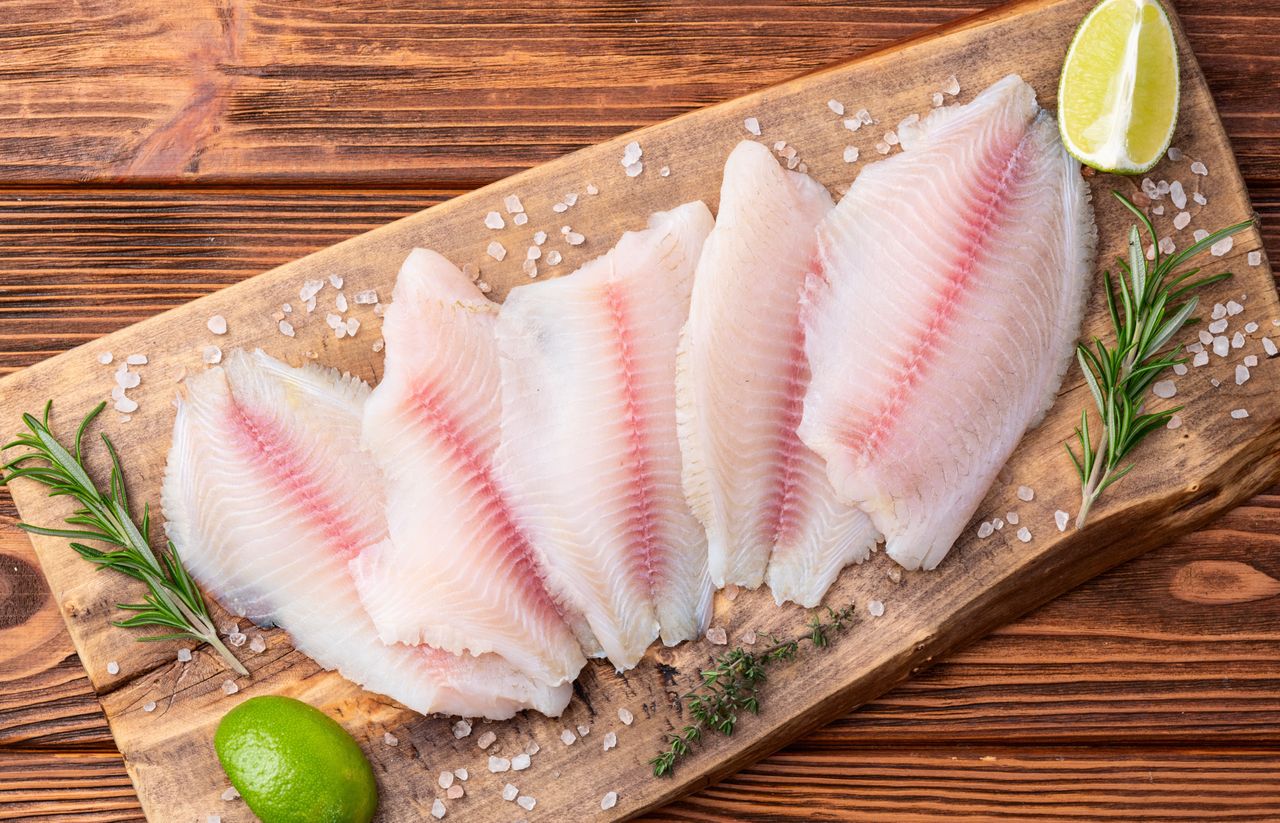 Tilapia to ryba, która często gości na naszych talerzach 