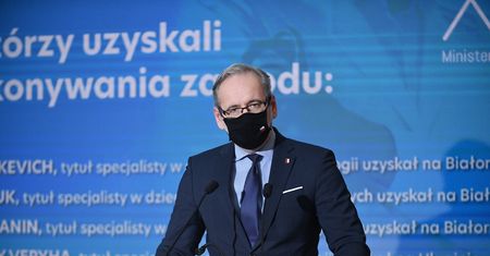 Brytyjska wersja koronawirusa w Polsce. Minister zdrowia: ryzyko zażegnane