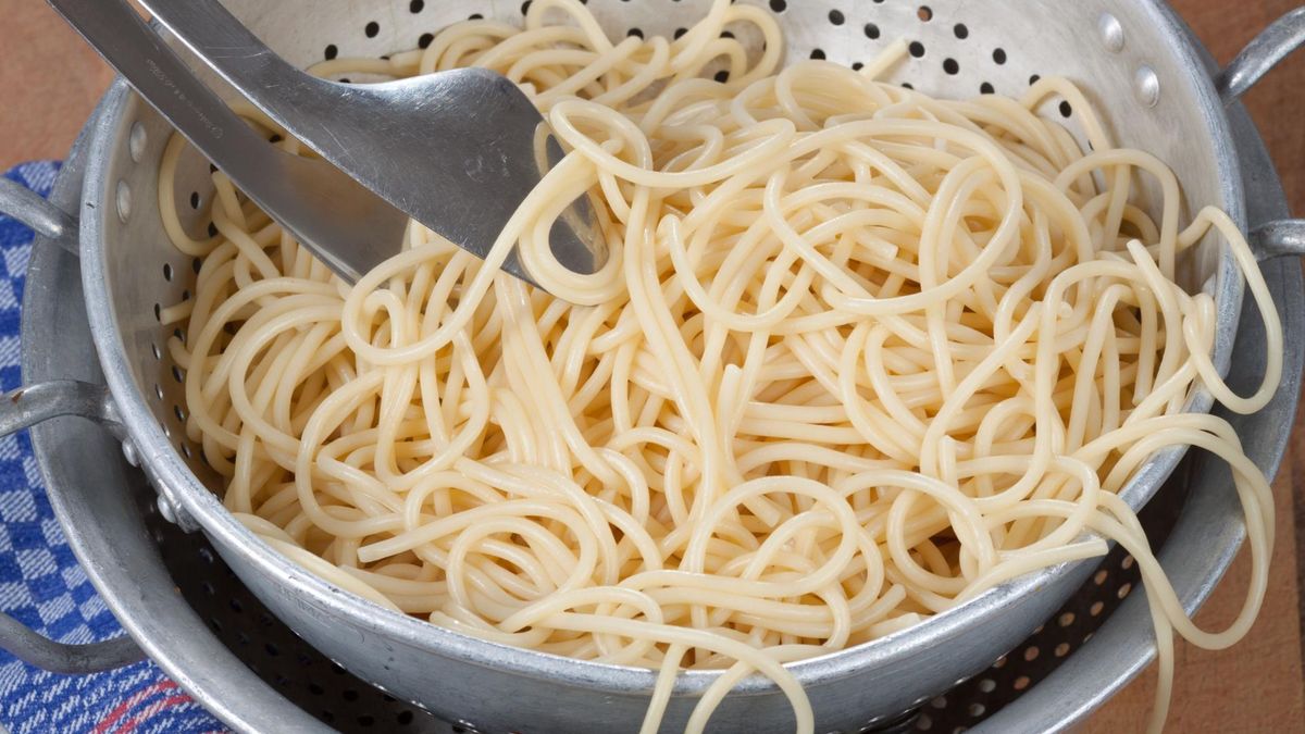 Nie dodawaj soli jodowanej do gotującej się wody