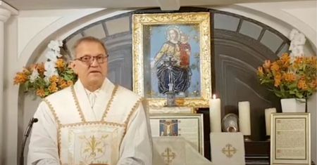 Ksiądz z Poznania znów odleciał. Mówi o "diabelskich elementach"
