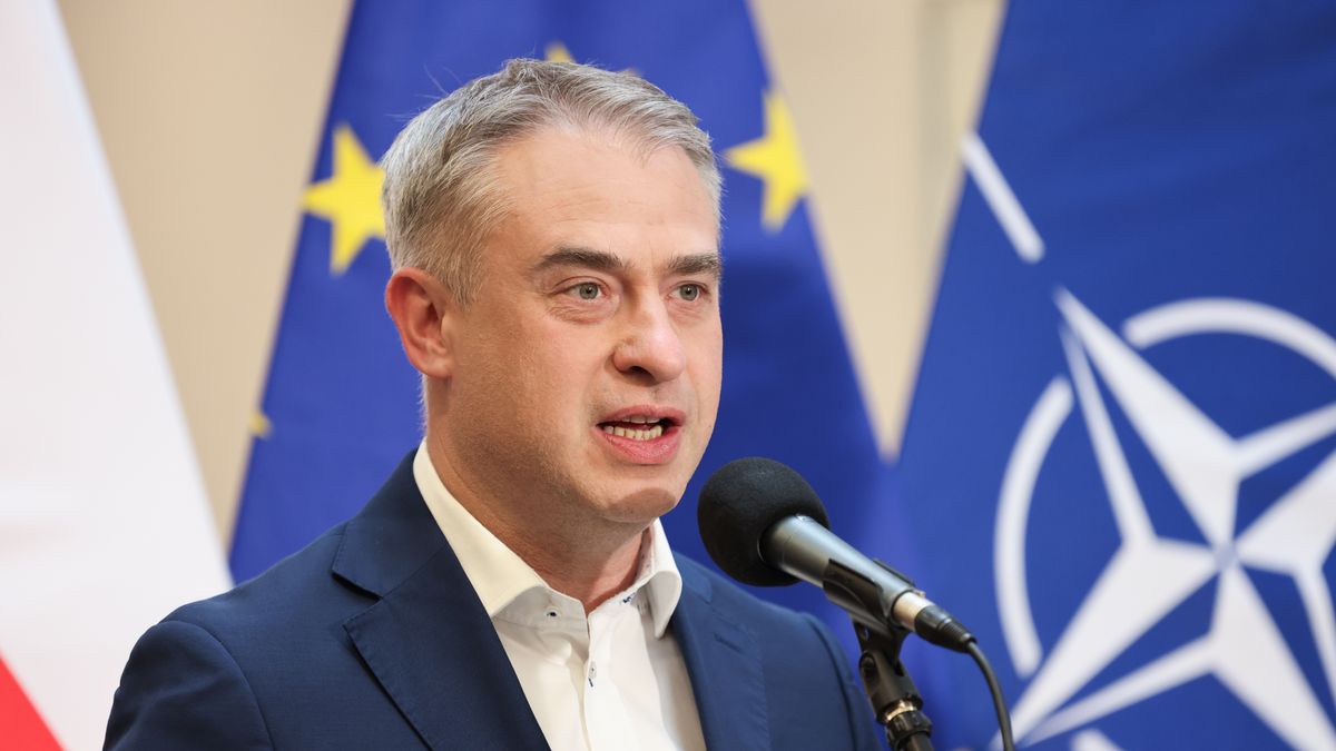 Krzysztof Gawkowski
Legionowo, 11.08.2025. Wicepremier i minister cyfryzacji Krzysztof Gawkowski podczas konferencji prasowej w Dow�dztwie Komponentu Wojsk Obrony Cyberprzestrzeni w Legionowie, 11 bm. Temat konferencji: "Inwestycje w cyberbezpiecze�stwo oraz przeciwdzia�anie zagro�eniom w cyberprzestrzeni". (ad) PAP/Albert Zawada
Albert Zawada
cyberbezpiecze�stwo, konferencja, minister, polityk, polityka