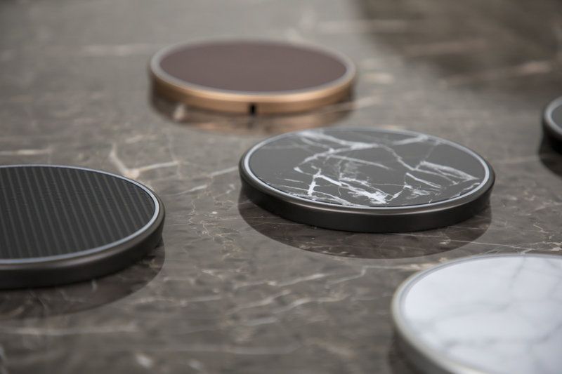 Deconnect Gloo – piękna ładowarka bezprzewodowa, powerbank i lampa LED w jednym 5