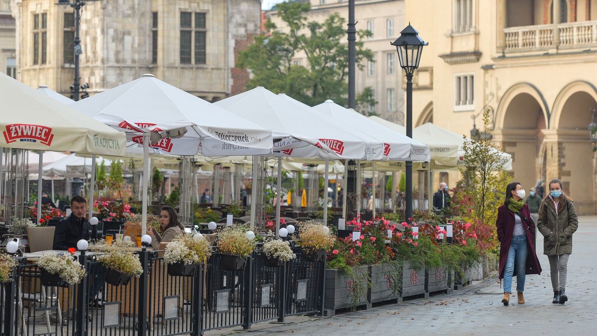 Po Wielkanocy możliwe częściowe otwarcie gastronomii