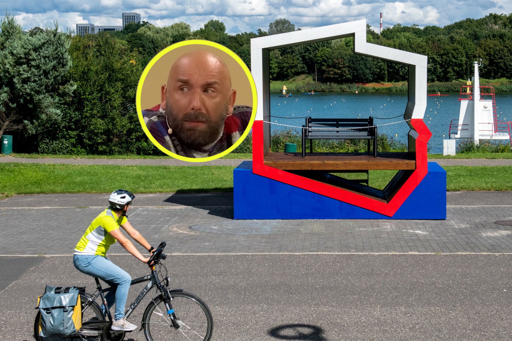 Kabaret Neo-Nówka zabrał głos w sprawie ławeczek "Z polską flagą". Te słowa raczej nie spodobają się pomysłodawcom 